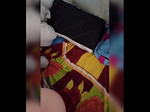 ❤️ Min rumskompis är ensam hemma eftersom hennes man är på semester och jag tar tillfället i akt att knulla henne och fylla hennes röv med mjölk. ❤️ Fuckvideo at us ☑